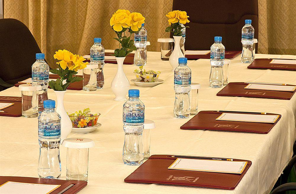 Safeer International Hotel By Brothers International Mascate Esterno foto