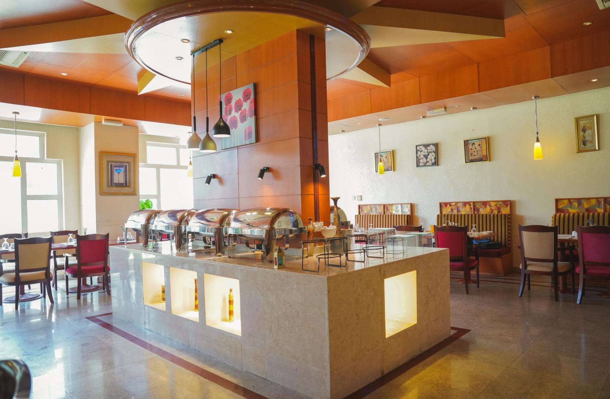 Safeer International Hotel By Brothers International Mascate Esterno foto